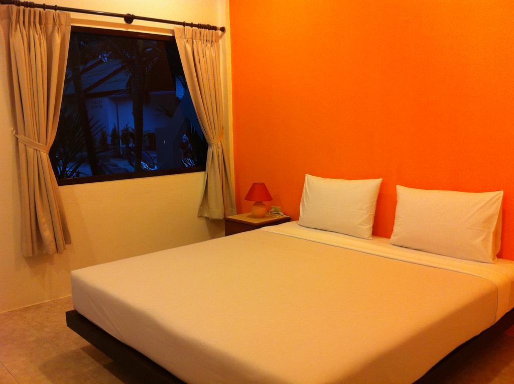Hacienda Phuket Hotel Patong Exterior photo