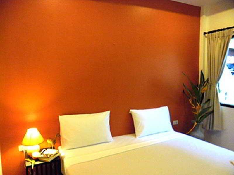 Hacienda Phuket Hotel Patong Exterior photo